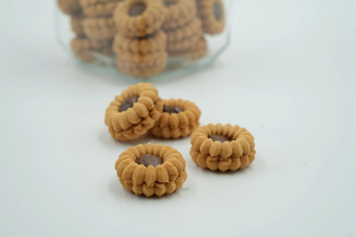 Petit Four DANAT TAQUEEN
